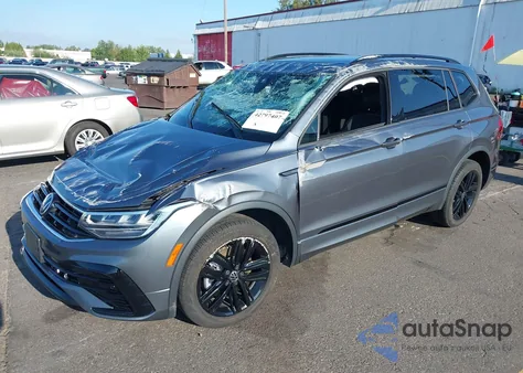 2022 Volkswagen Tiguan 2.0T Se R-Line Black from USA, damaged, VIN 3VV8B7AX2NM126366